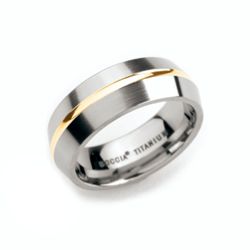 Boccia Titanium Band with Goldplated Center Line - 0112-01 Boccia Titanium Band with Goldplated Center Line - 0112-01